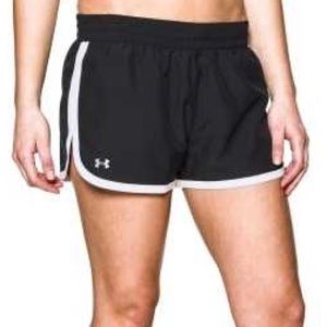Women’s athletic shorts black and white